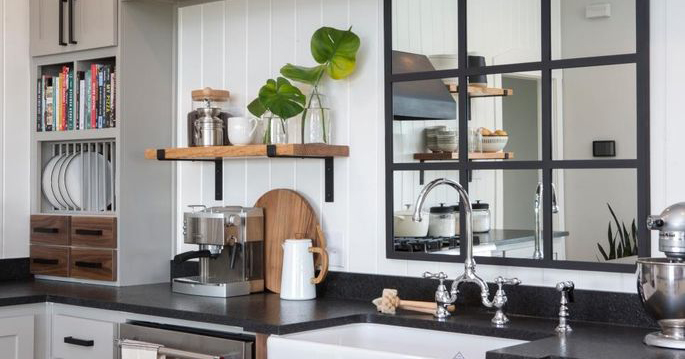 membuat dapur minimalis jadi lebih luas dan lega